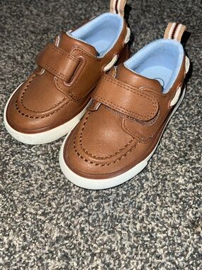 Cat & Jack Brown Toddler Shoes